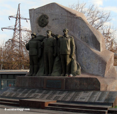 Azov Stal, monumento